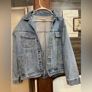 Men’s Vintage Wrangler Light Blue Denim Jacket - Classic Jean Coat
